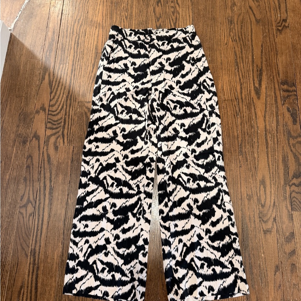 Old Navy Black and Tan Wide Leg Pants- Tall length